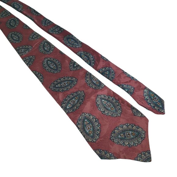 Geoffrey Beene Burgundy Medallion Silk Tie 54 Inches Men Classic Vintage Gift - Picture 1 of 5